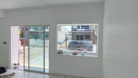 2 Bedroom Townhouse for sale in Nai Khlong Bang Pla Kot, Samut Prakan
