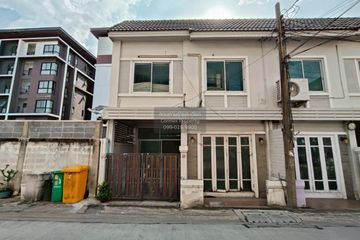 4 Bedroom Townhouse for sale in Phlapphla, Bangkok near MRT Lat Phrao 83