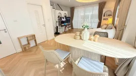 3 Bedroom House for rent in Chan Kasem, Bangkok near BTS Sena Nikhom