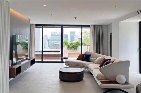 2 Bedroom Condo for sale in Crystal Garden, Khlong Toei, Bangkok near BTS Nana