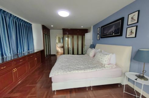 4 Bedroom House for rent in Phra Khanong Nuea, Bangkok near BTS Phra Khanong