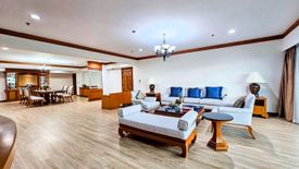 3 Bedroom Condo for rent in Khlong Tan Nuea, Bangkok