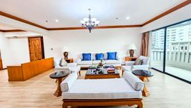 3 Bedroom Condo for rent in Khlong Tan Nuea, Bangkok