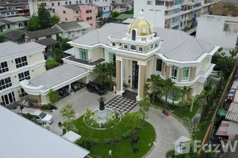 5 Bedroom Villa for sale in Din Daeng, Bangkok near MRT Phra Ram 9