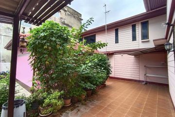 4 Bedroom House for sale in Bang Khun Si, Bangkok near MRT Suwinthawong