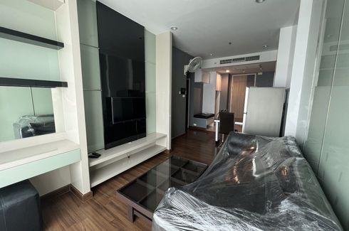 1 Bedroom Condo for rent in Supalai Lite Sathorn - Charoenrat, Bang Khlo, Bangkok near BTS Saphan Taksin
