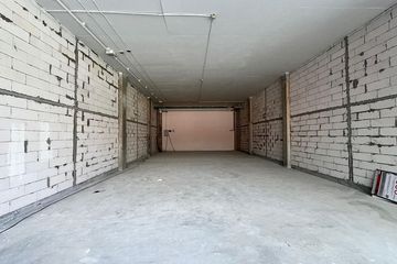 Commercial for rent in Khlong Toei, Bangkok near MRT Queen Sirikit National Convention Centre