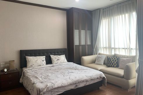 Condo for rent in The Address Chidlom, Lumpini, Bangkok near BTS Chit Lom