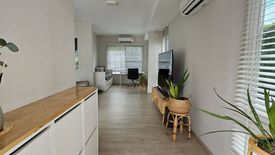 2 Bedroom Townhouse for rent in Dokmai, Bangkok