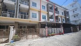 4 Bedroom Townhouse for sale in Yai Cha, Nakhon Pathom