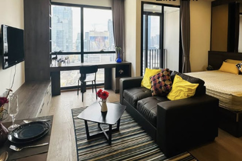 1 Bedroom Condo for rent in Si Phraya, Bangkok near MRT Sam Yan