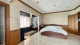 4 Bedroom Condo for sale in Country Complex Bang Na, Bang Na, Bangkok near BTS Bang Na
