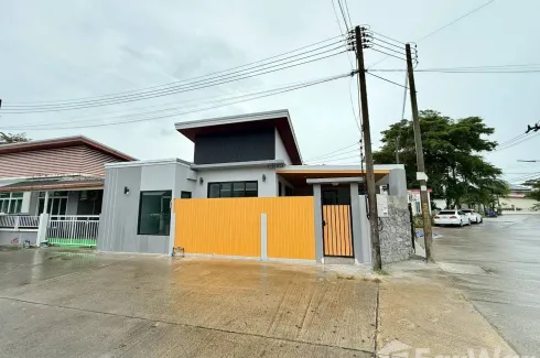 3 Bedroom House for sale in Baan Poonsup Naborn, Chalong, Phuket