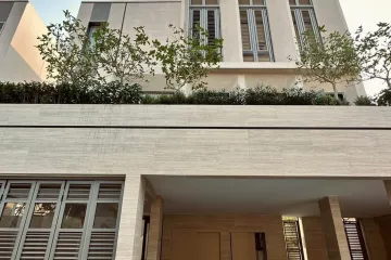 4 Bedroom Townhouse for sale in Adler Chan Road, Wat Phraya Krai, Bangkok