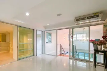 5 Bedroom Office for rent in Khlong Toei, Bangkok near BTS Asoke