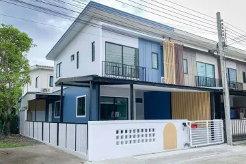 3 Bedroom House for sale in The Connect Onnut-Wongwann, Dokmai, Bangkok