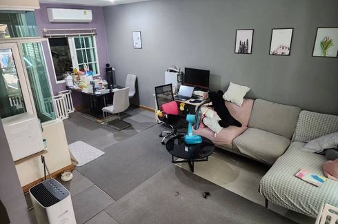 4 Bedroom Townhouse for sale in Golden Town Sukhumvit-Bearing BTS Station, Samrong, Samut Prakan near BTS Bearing