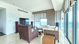 3 Bedroom Condo for rent in Bang Phong Pang, Bangkok