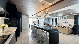 3 Bedroom Condo for rent in CitiSmart Sukhumvit 18, Khlong Toei, Bangkok near BTS Asoke