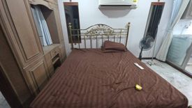 1 Bedroom Condo for rent in ITF Silom Palace, Suriyawong, Bangkok near BTS Chong Nonsi