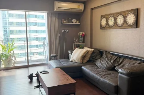 2 Bedroom Condo for sale in My Resort Bangkok, Bang Kapi, Bangkok near MRT Phetchaburi