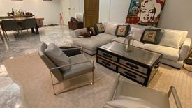 3 Bedroom Condo for rent in Garden Place, Sam Sen Nok, Bangkok near BTS Thong Lo