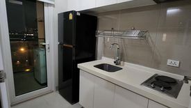 2 Bedroom Condo for rent in Huai Khwang, Bangkok