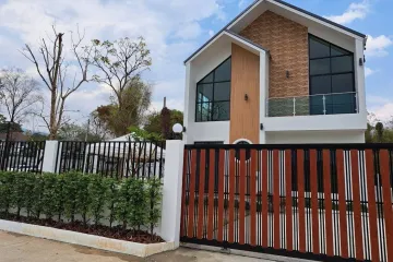 3 Bedroom House for sale in Nong Khwai, Chiang Mai