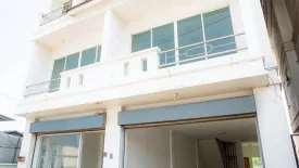 3 Bedroom Commercial for rent in Tha Wang Tan, Chiang Mai