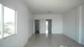 3 Bedroom Commercial for rent in Tha Wang Tan, Chiang Mai