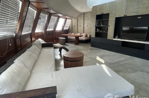 Condo for sale in Bangsaen Royal Beach Condo, Saen Suk, Chonburi