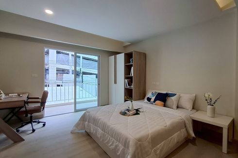 4 Bedroom Townhouse for rent in Bang O, Bangkok near MRT Bang O