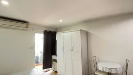 1 Bedroom Condo for rent in Regent Home 12 Latphrao 41, Sam Sen Nok, Bangkok near MRT Lat Phrao