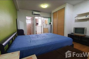 Condo for rent in Huai Khwang, Bangkok near MRT Huai Khwang
