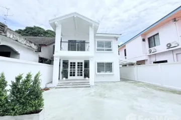 3 Bedroom House for rent in Thung Song Hong, Bangkok near MRT Government Complex