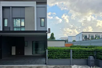 3 Bedroom Townhouse for rent in Pleno Ratchapruek-Sathorn, Bang Khanun, Nonthaburi