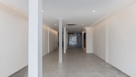 Commercial for rent in Phra Khanong Nuea, Bangkok near BTS Phra Khanong