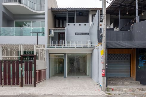 Commercial for rent in Phra Khanong Nuea, Bangkok near BTS Phra Khanong