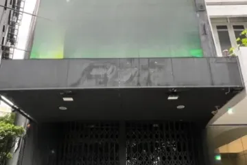 Warehouse / Factory for rent in Khlong Tan Nuea, Bangkok near BTS Ekkamai