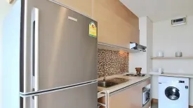 1 Bedroom Condo for rent in Le Luk Condominium, Phra Khanong Nuea, Bangkok near BTS Phra Khanong