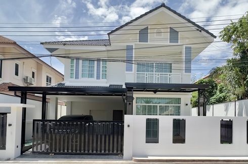 4 Bedroom House for sale in Na Kluea, Chonburi