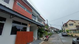 3 Bedroom Townhouse for sale in Anuphat Manorom Village, Wichit, Phuket