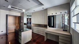 2 Bedroom Condo for rent in Thung Wat Don, Bangkok near BTS Saint Louis