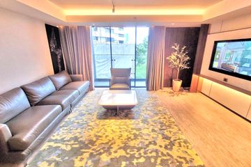 3 Bedroom Condo for rent in Khlong Toei, Bangkok near MRT Queen Sirikit National Convention Centre