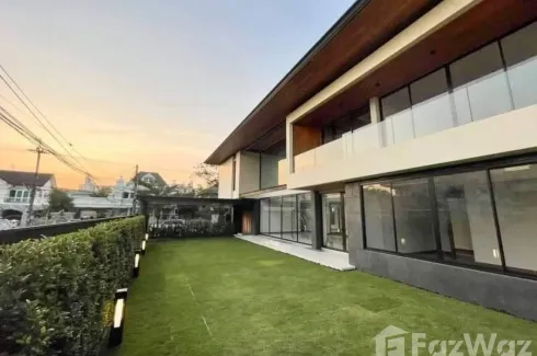 4 Bedroom House for sale in Bang Na, Bangkok near MRT Si Iam