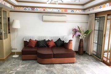 5 Bedroom Townhouse for rent in Phra Khanong, Bangkok near BTS Ekkamai