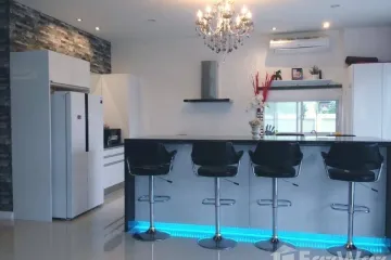 5 Bedroom Villa for sale in Huai Yai, Chonburi