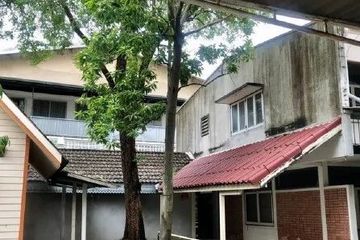 5 Bedroom House for sale in Khlong Tan Nuea, Bangkok