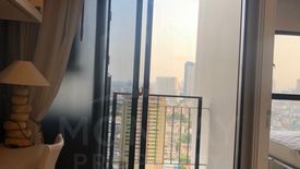 1 Bedroom Condo for rent in Urbano Absolute Sathon - Taksin, Khlong Ton Sai, Bangkok near BTS Krung Thon Buri