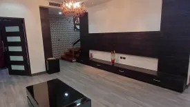 6 Bedroom House for rent in Khlong Tan, Bangkok near BTS Phrom Phong